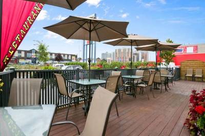 Terrasse   © Days Inn By Wyndham Montreal East