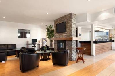 Réception   © Days Inn By Wyndham Montreal East