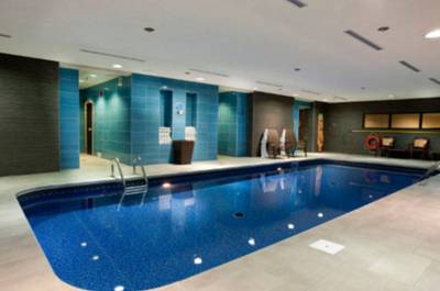 Piscine intérieure