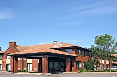 HÔTEL ECONO LODGE DE L’AÉROPORT QUÉBEC