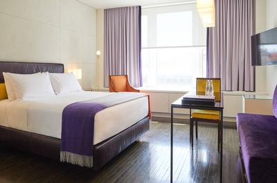 Chambre supérieure lit queen   © M.Fortin