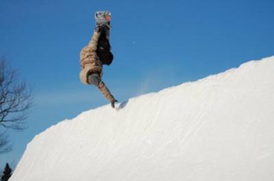 Planche à neige   © Parc du Mont-Comi