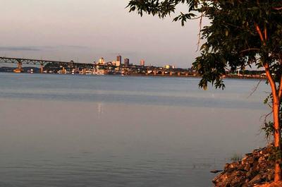 Vue au bord du fleuve St-Laurent