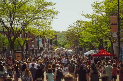 La foire qui annonce l’été sur l’avenue du Mont-Royal ! Du 6 au 9 juin 2024